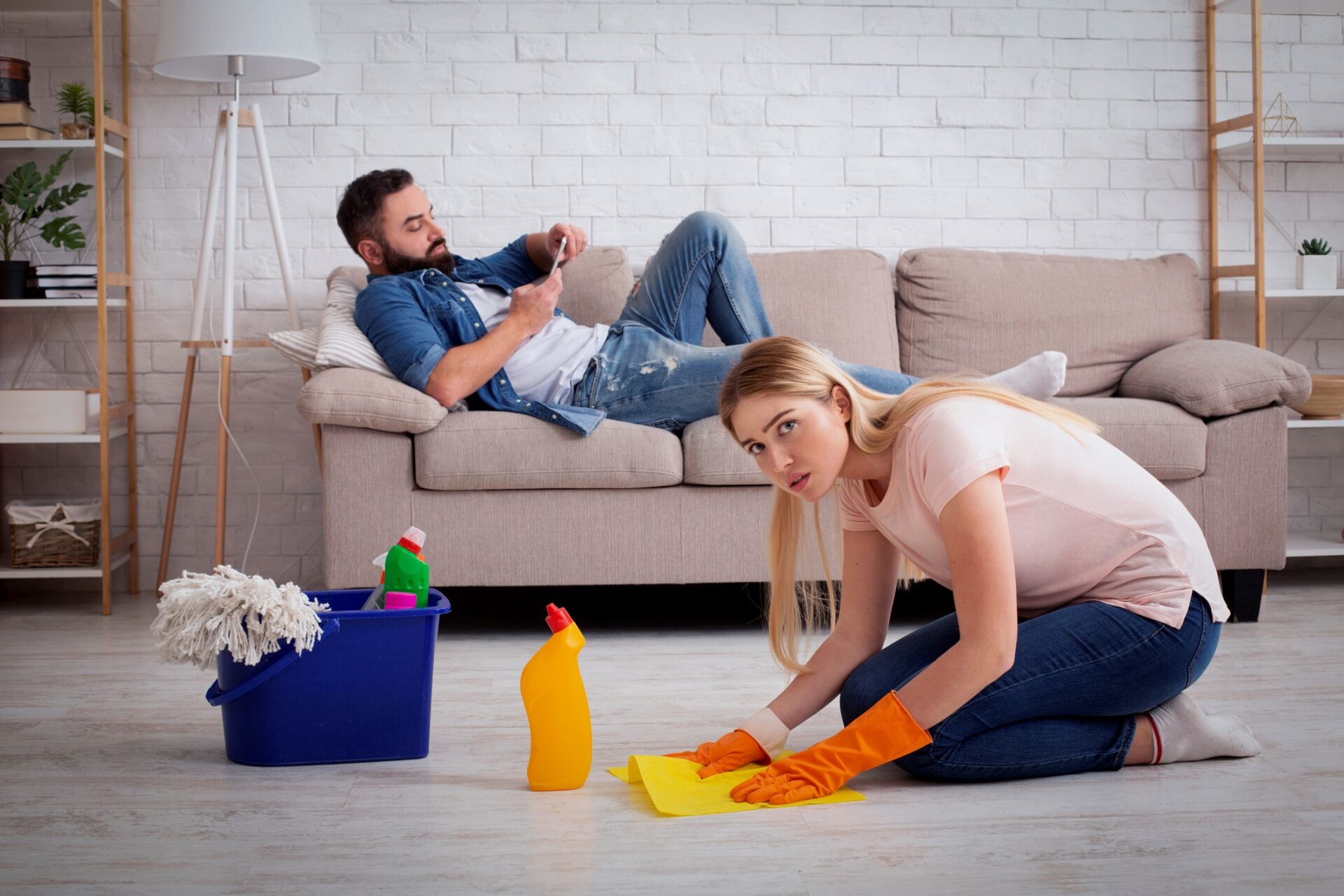 An Easy to Follow House Cleaning Schedule